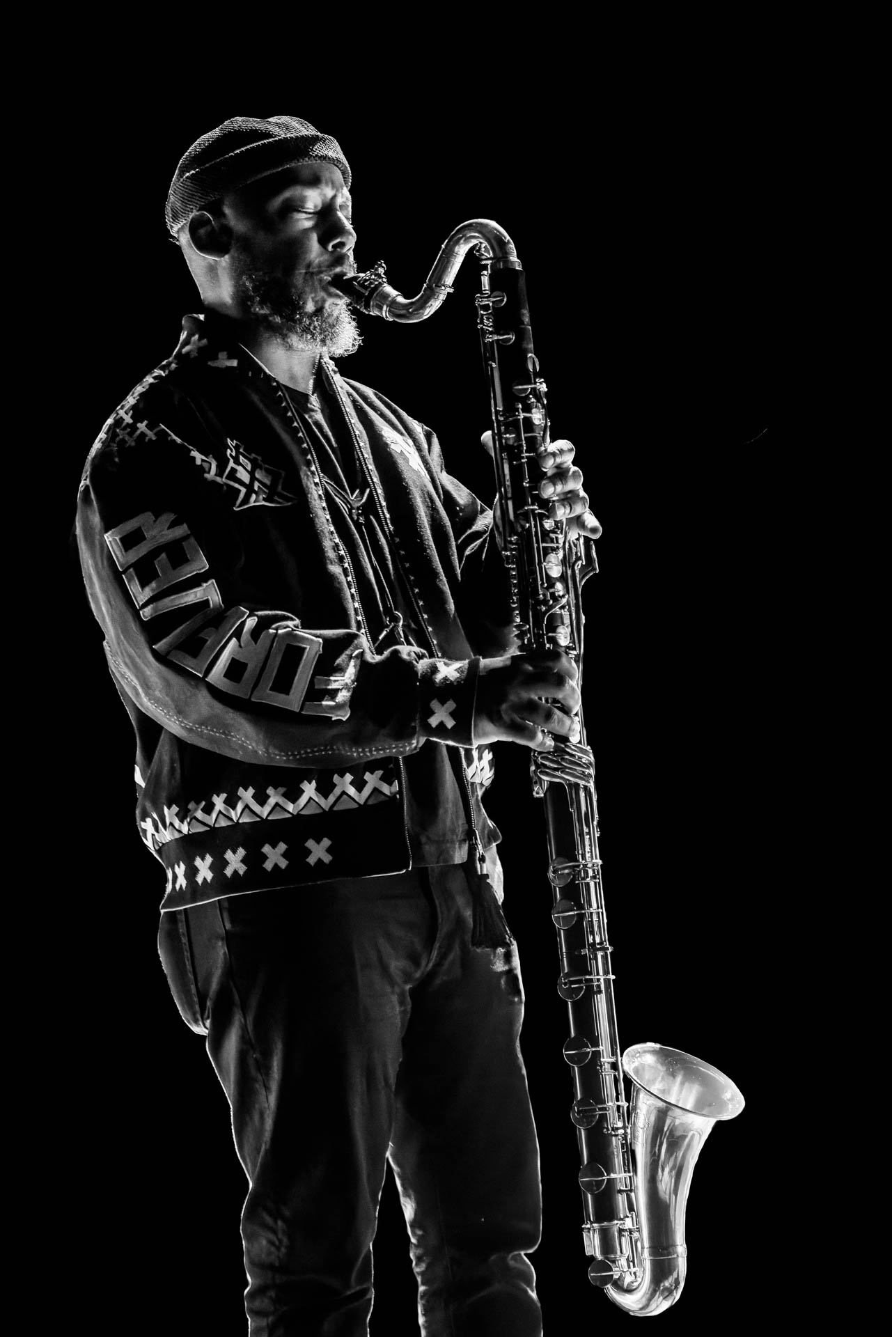 Marcus Strickland avec Black Lives From Generation to Generation Opderschmelz Dudelange _Photographie de concert noir et blanc